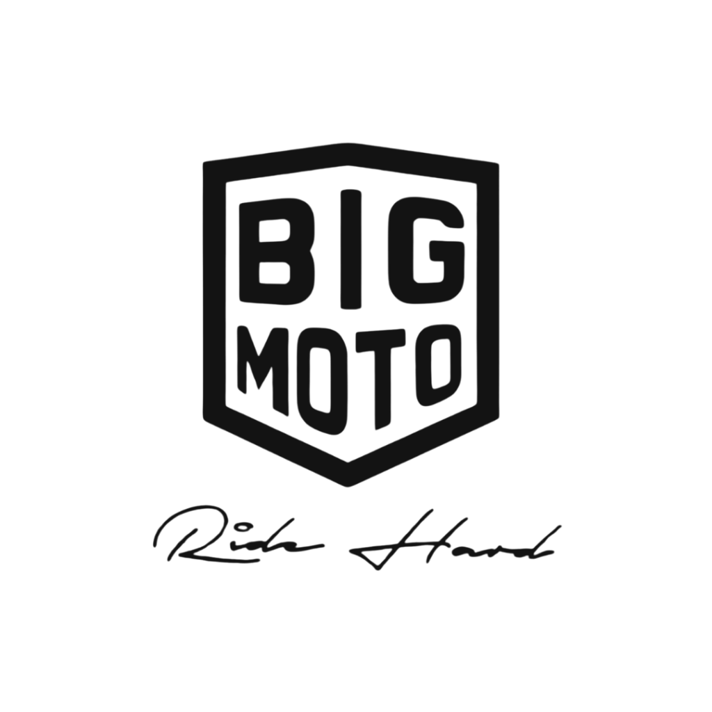 Logotipo en blanco y negro de Big Moto con el lema Ride Hard en cursiva debajo.