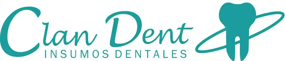 Logo de Clan Dent Insumos Dentales con diseño de diente orbitado, en tonos verde azulado.